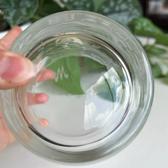 Vintage Metropolitan Museum of Art Etched Glass Vase Decor - Picture 8 of 13